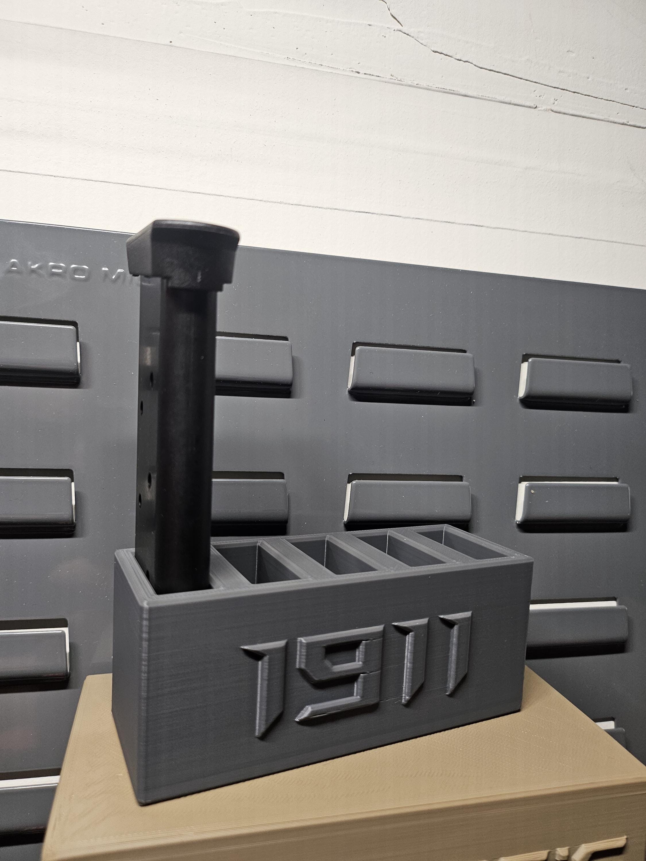 1911 single stack Magazine holder
